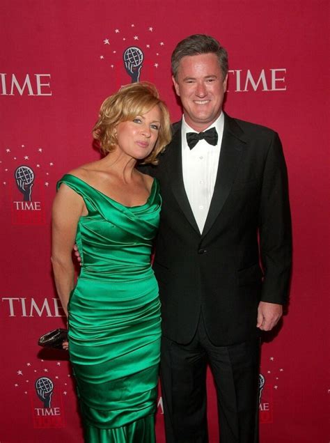 Joe Scarborough and his ex-wife Susan Waren. Besides, Katherine’s mother, Susan Waren, is also no stranger to making a positive impact. Beyond her role as an active philanthropist, Susan was an aide to former Florida Governor Jeb Bush. She is also a blogger, running the show on SouthXNortheast. Her Mom and Dad Are Now …. Sksan wraan